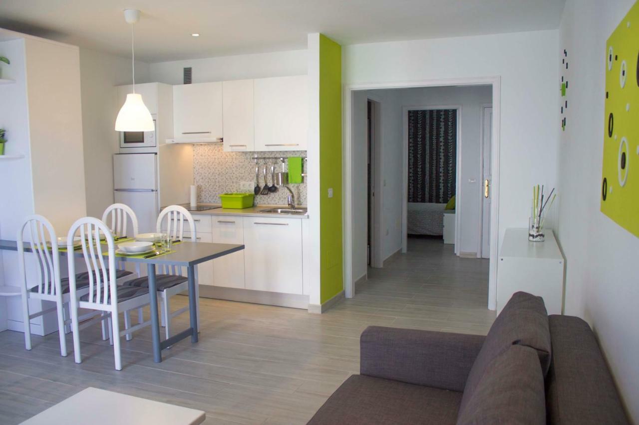 Pistachio Apartment Lanzarote Apartment Коста Тегисе Екстериор снимка